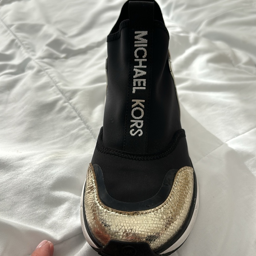 Michael kors willow slip on scuba sneaker black and gold size 8.5 - Picture 8 of 10